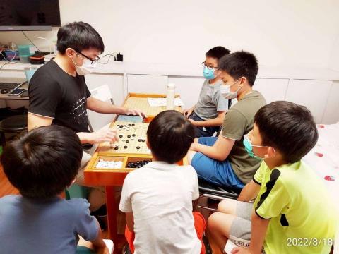 林鼎鈞 - 指導棋講解