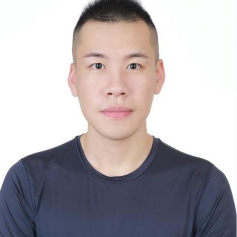 提供刮痧器具服務的專家吳長生