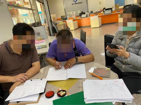 日盛國際理財顧問有限公司 - 恭喜！張大哥順利貸款300萬元