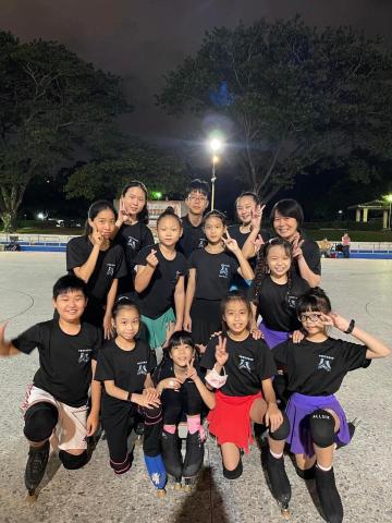 卡蜜兒花式溜冰隊 - 