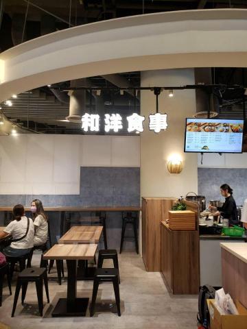 祁飛廣告 - 板橋車站美食街-仟那論立體發光字 祁飛廣告 - 板橋車站美食街-仟那論立體發光字