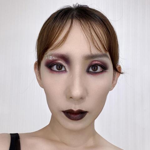 涂宴埼 - 舞台表演特殊妝 涂宴埼 - 舞台表演特殊妝