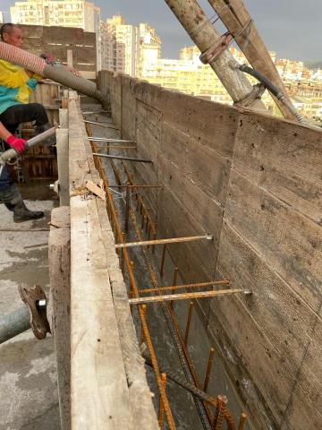 和鑫統包工程企業社 - 女兒牆外推工程