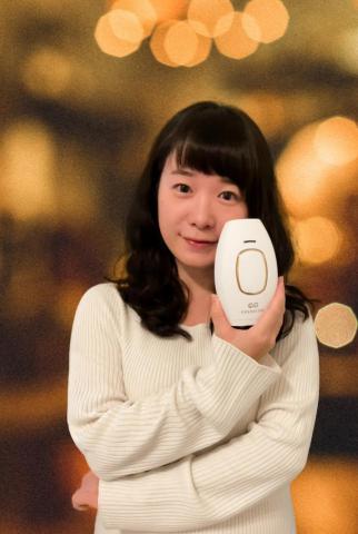 Cheng&Abby - EVERGLOW無痛除毛機：https://chengabby2011.com/everglowbeautech-smoothskin-woman/