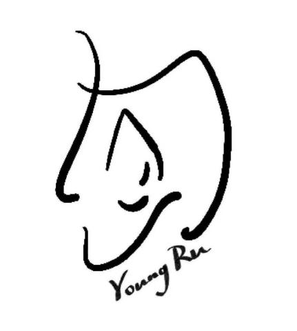 JIA JIA - 這是我們報告想創發的面膜LOGO- 討論過後決定1 因為我們想讓消費者知道原本臉部的缺水，可以立即補水