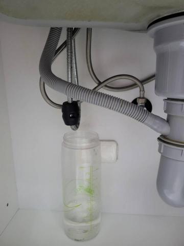 何師傅 - 抽拉式水龍頭更換 何師傅 - 抽拉式水龍頭更換