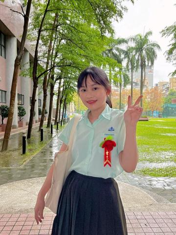 潘映竹 - 松山高中31屆