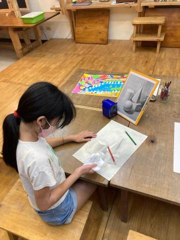 李依蓁 - 國中美術班升學課（升國中）