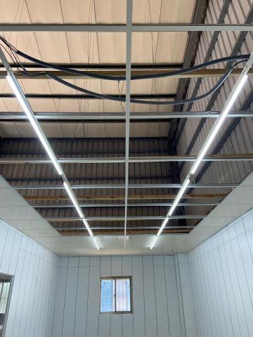 元泰水電 - 辦公室T5燈條 安裝