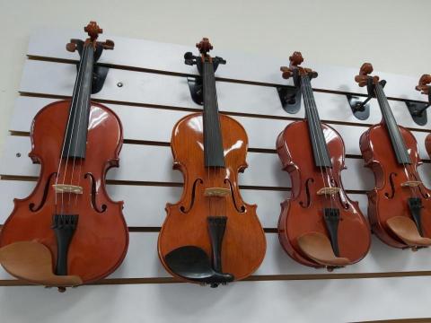 提供吉他換弦台中服務的專家指標樂器