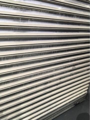 🔆 清潔小幫手 🔆 - 廠房鐵捲門 清潔前