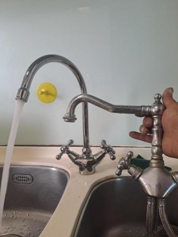 許先生 - 水龍頭更換