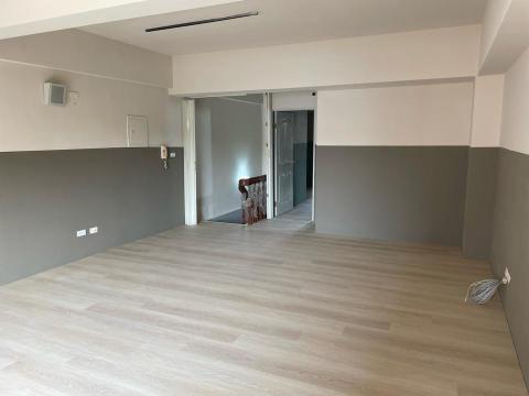 亦晁室內裝修工程有限公司 - 油漆施工 水電配置 動線規劃