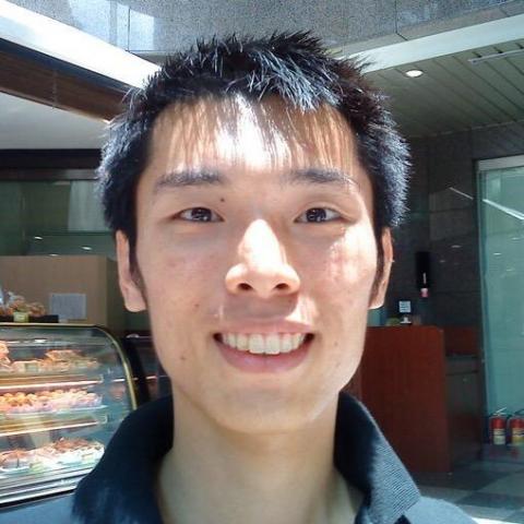 提供pdf翻譯免安裝服務的專家蔡文隆