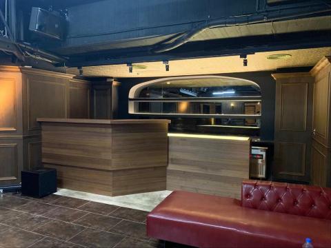 賴憲暉 - 私人招待會所吧檯