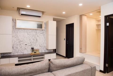 賴憲暉 - 無窗客廳電視牆開窗