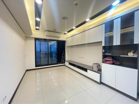 卓曜工程行 - 客廳1/壁紙拆除/油漆粉刷完成