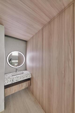 八寶空間美學 - 光潤