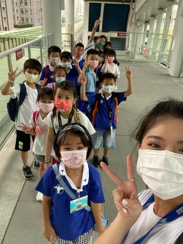 郭家瑀 - 弋果美語暑期工讀