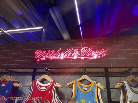 Kime平面設計工作室/興悅工程行 -  LED霓虹燈