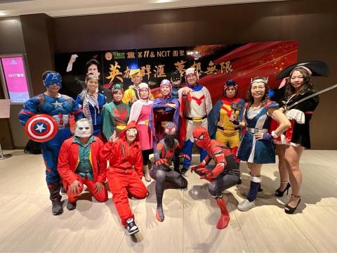 體態管理教練 - 各式各樣的cosplay也讓我第一次玩，真的太好玩了，期待下一次團聚