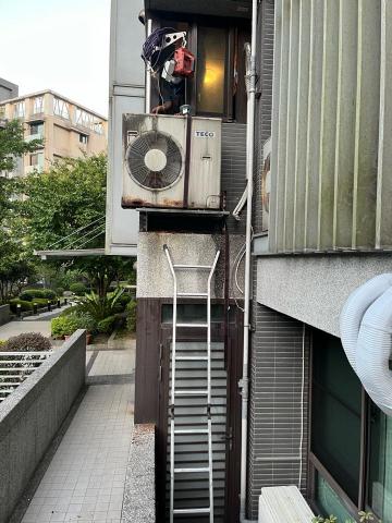 華承空調 - 鏽壞 空調 拆除