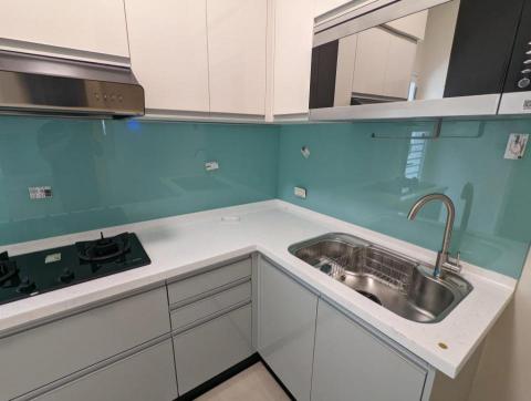 鄭智中 - 廚房烤漆玻璃