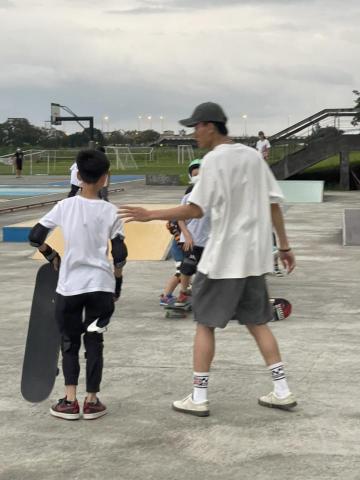 小莊教練 - 週日免費滑板教學