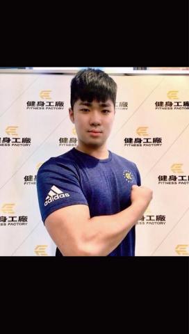 Hank - 曾任職大型俱樂部