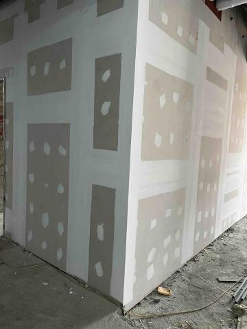 提供批土服務的專家陳泓諭