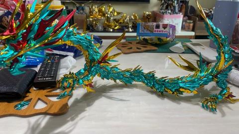 瘋小良模型代工 - 代工作品：電鍍版青龍
內容：純素組