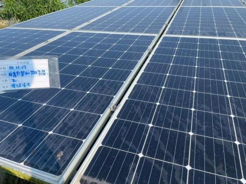 廣信全企業有限公司 - 農地太陽能面版清洗