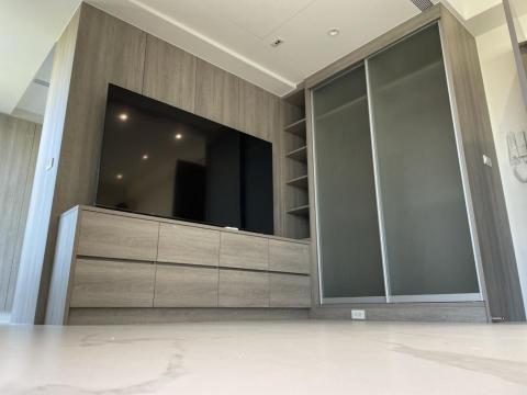 亦晁室內裝修工程有限公司 - 新作電視牆/櫃及衣櫥設計規劃施工