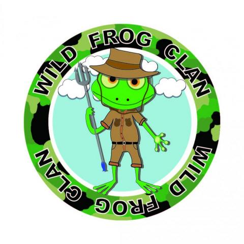 劉晉宇 - 這是為學校學長姐設計的，因為他們要去偏鄉教學，就像是一個冒險隊一樣，主角是隻青蛙，代表著他們可以適應不同的環境，並且完成任務平安歸來，搭配迷彩元素，更凸顯叢林的感覺。
