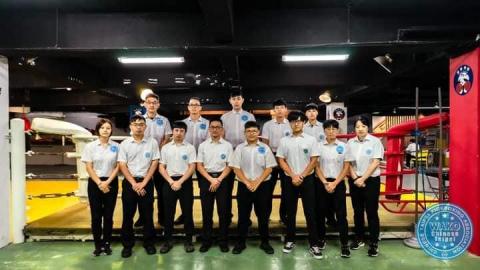 勤武企業私人教練  何孟翰 - 裁判團合照