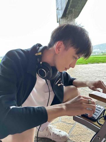 提供舞團服務的專家林坤逸