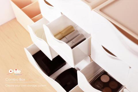 賦宇設計有限公司 - COMBO BOX
以此產品執行過產品設計、平面設計、商業攝影、包裝設計、產品影片、網路行銷等。 賦宇設計有限公司 - COMBO BOX
以此產品執行過產品設計、平面設計、商業攝影、包裝設計、產品影片、網路行銷等。