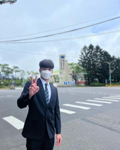 沈重逸 - 教練本人照～