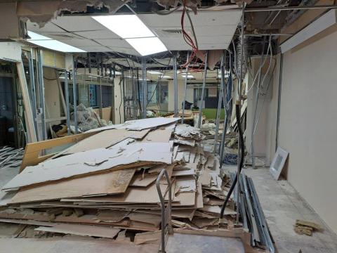 少勤工程 - 辦公室拆除 少勤工程 - 辦公室拆除