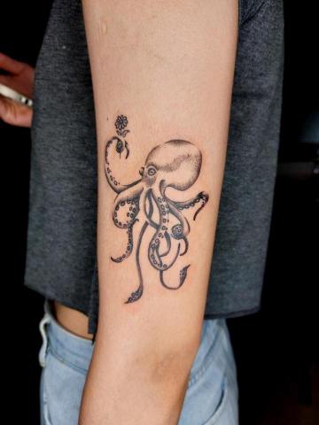 奇蹟少女 - 有關紋身的任何問題都歡迎至Instergram專頁看看！