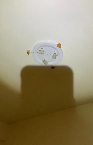 嘉榮 - 燈具：吸頂燈更換前
