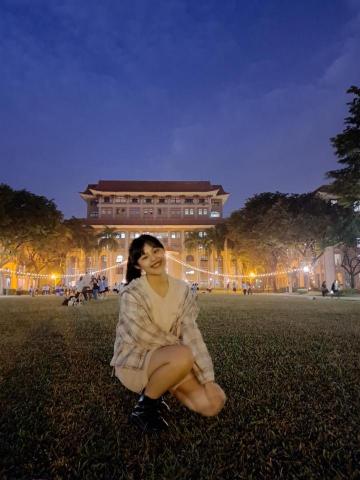 提供數學題服務的專家謝孟融