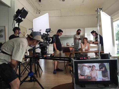 凱吉思數位整合股份有限公司 - 產品行銷規畫 結合藝人行銷 拍攝腳本發想與攝製