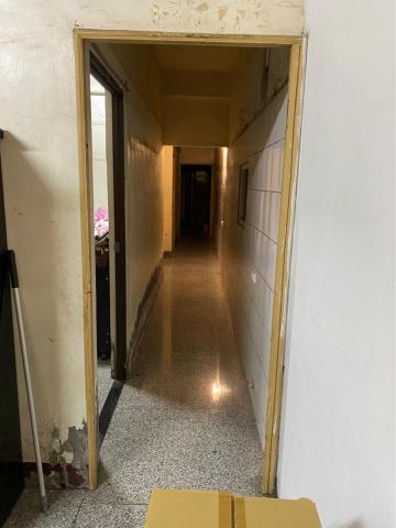 九鼎聯合工程有限公司 - 客戶油漆，施工前場地確認