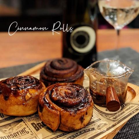 33 Kitchen - 肉桂捲 Cinnamon Rolls
