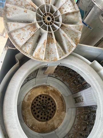 寶麗晶直立式洗衣機清潔 - 清洗前