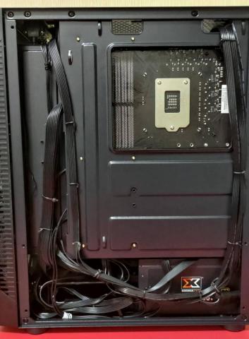 杜忠翰 - 雖然蓋上都看不到，但整理過還是比較順眼！