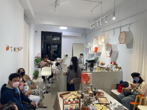 Chasing Sea - 新竹店面輕裝潢含2樓隔間牆 20萬內恭賀順利開幕完工