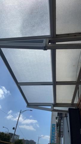 Chasing Sea - 桃園中壢小資美容店 採光罩延伸