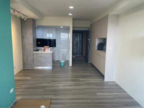 Chasing Sea -  桃園青埔 新成屋 全室木作 櫃體做滿 隔音木質耐磨地板 玄關鞋櫃 廚房電器櫃中島 房間滑門衣櫃 主臥衣櫃 70萬內 順利完工